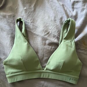 Dfyne origin sports bra smoked sage
